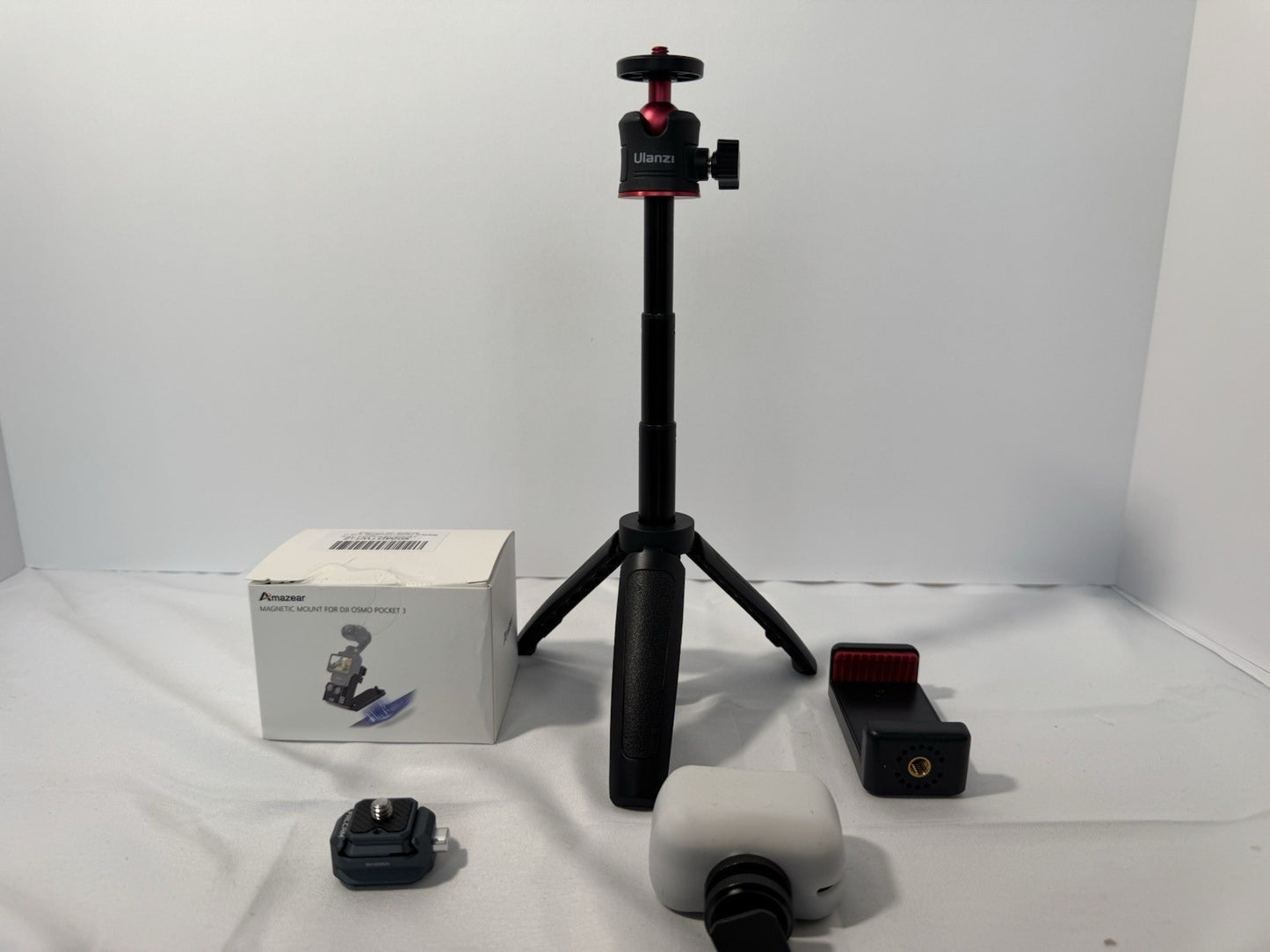 DJI Osmo Pocket 3 Creator Combo–Hardly Used, Original Box + Accessories