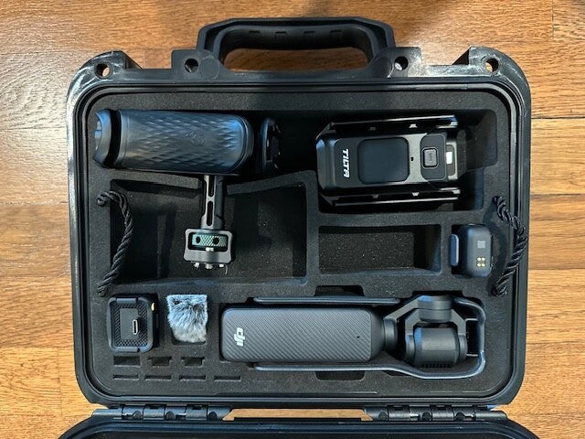 DJI Osmo Pocket 3 Creator Combo Stabilizer and 4K Handheld Camera w/ case