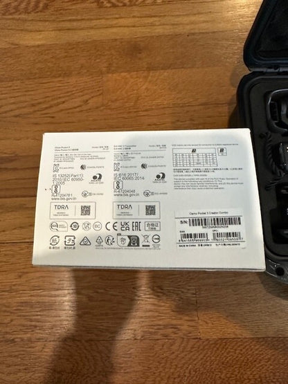 DJI Osmo Pocket 3 Creator Combo Stabilizer and 4K Handheld Camera w/ case